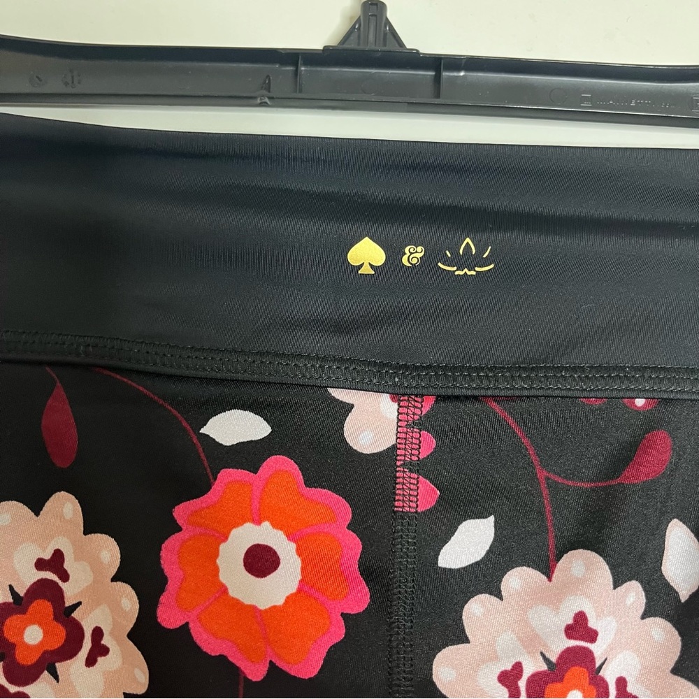 Kate Spade beyond Yoga leaf bow yoga capri leggings - Picture 8 of 9
